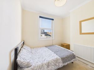 Bedroom- click for photo gallery